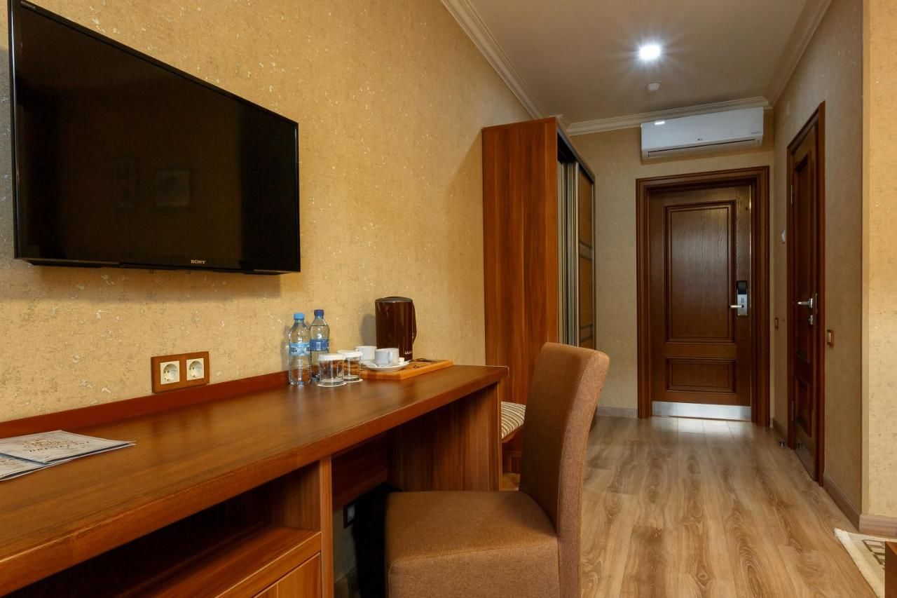 Отель Sacvoyage Hotel Алматы