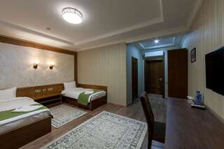 Отель Sacvoyage Hotel Алматы Двухместный номер с 2 отдельными кроватями и душем-5